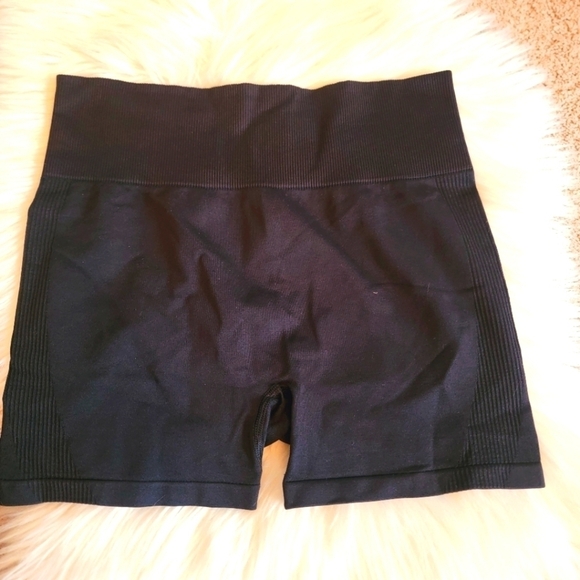 PINK Seamless Biker Shorts M - Picture 1 of 9